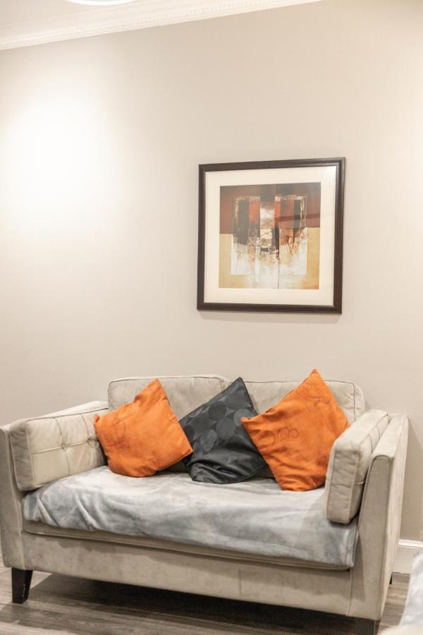 Two Bedroom Apartment Within Walking Distance To City Centre 爱丁堡 外观 照片